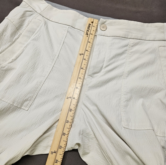 Athleta Trekkie Cropped Hiking Pants Womens 4P White Style 76260 - Picture 8 of 9